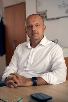 pizza chef Antonio tossing dough in air