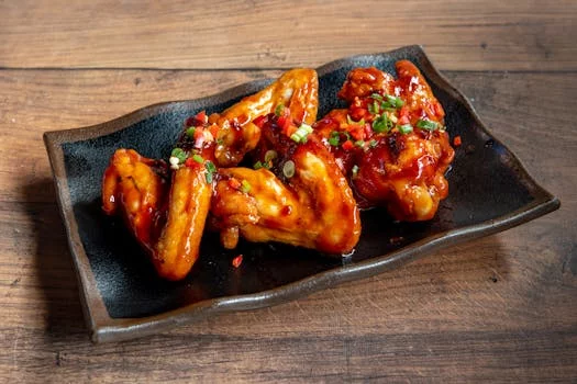 chicken wings with sauce